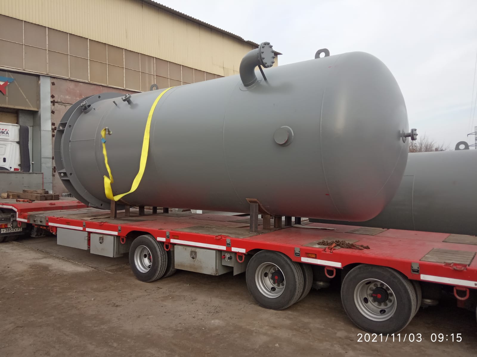 Производство ресивера азота Р-25-0,8-2400-09Г2С в компании ООО "НПО "Спецнефтемаш"